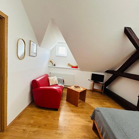 Penzion Podzámčí Jaroslavice (Znojmo) Exterior foto