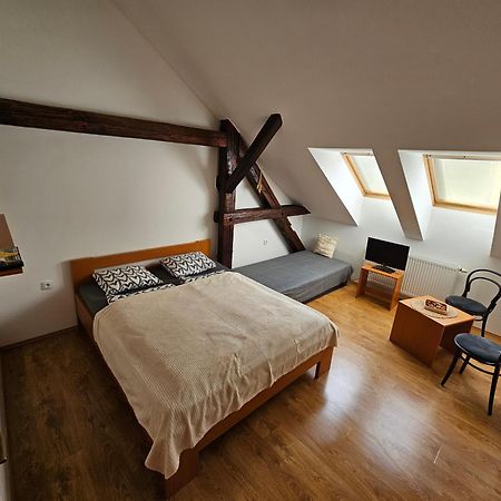 Penzion Podzámčí Jaroslavice (Znojmo) Exterior foto
