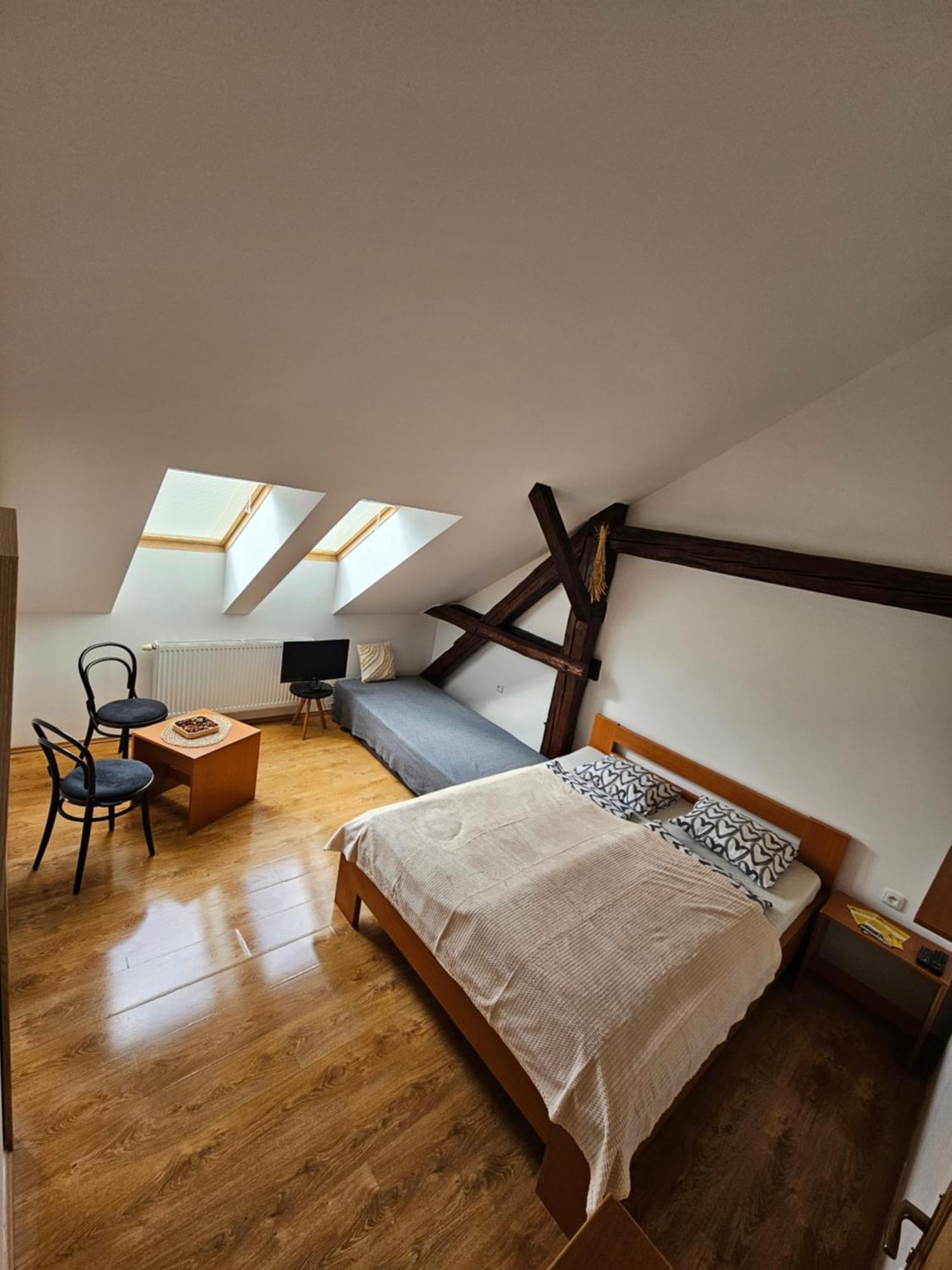 Penzion Podzámčí Jaroslavice (Znojmo) Exterior foto